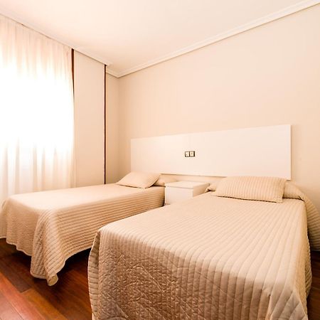 Alojamientos Rooms Catamaran Castro Urdiales Exterior photo
