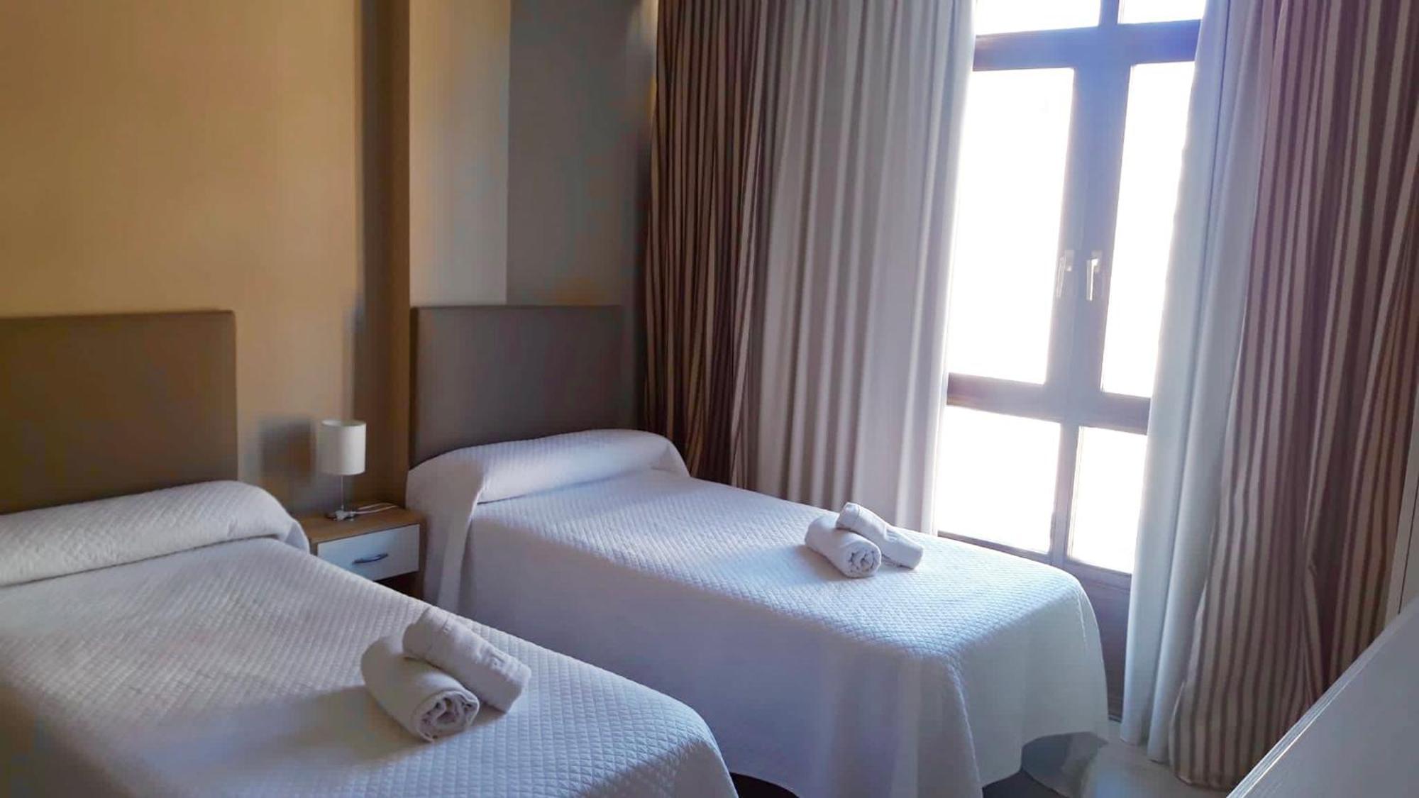 Alojamientos Rooms Catamaran Castro Urdiales Exterior photo